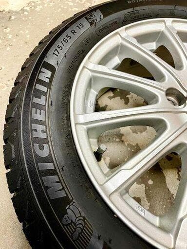 ミシュラン X-ICE  175/65Ｒ15 4本 ※ホイルなし