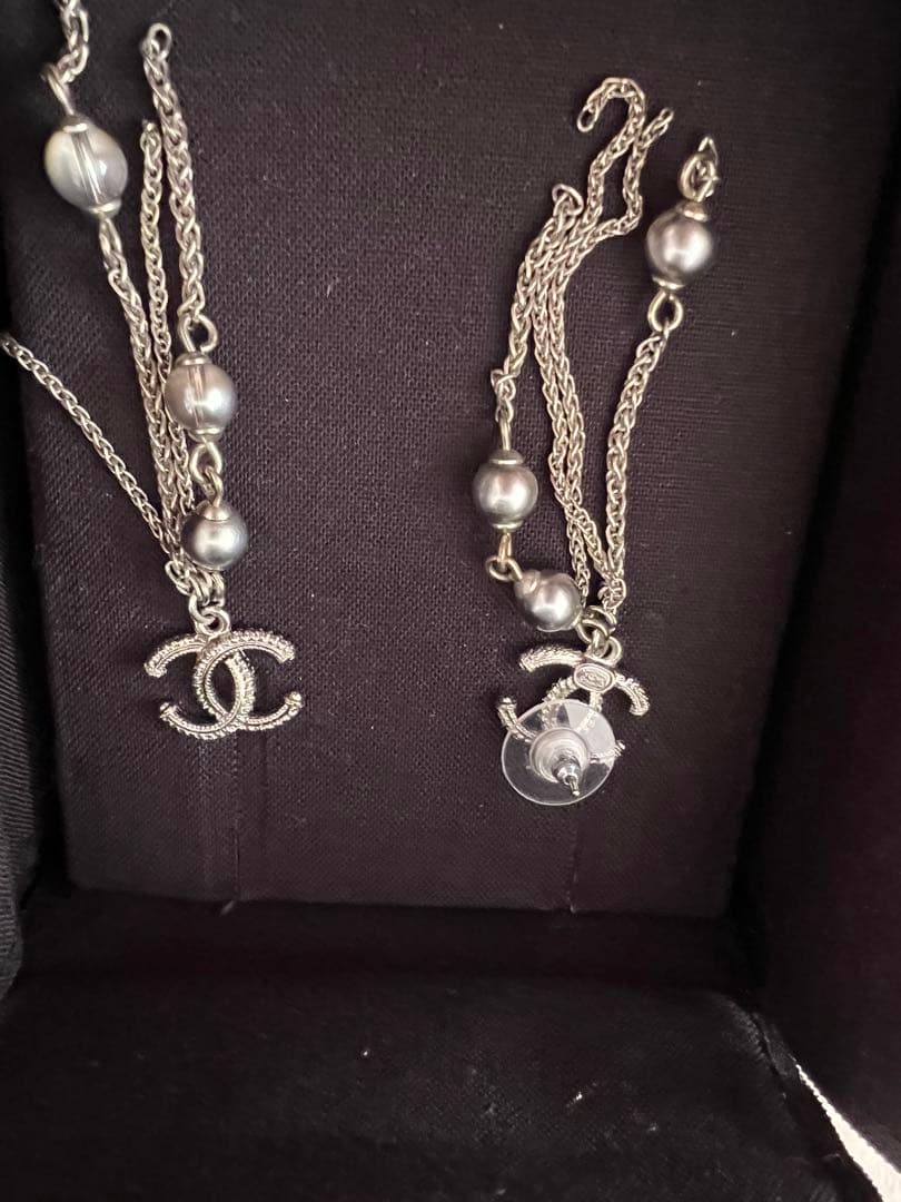 CHANEL ロングピアス チェーンとパール