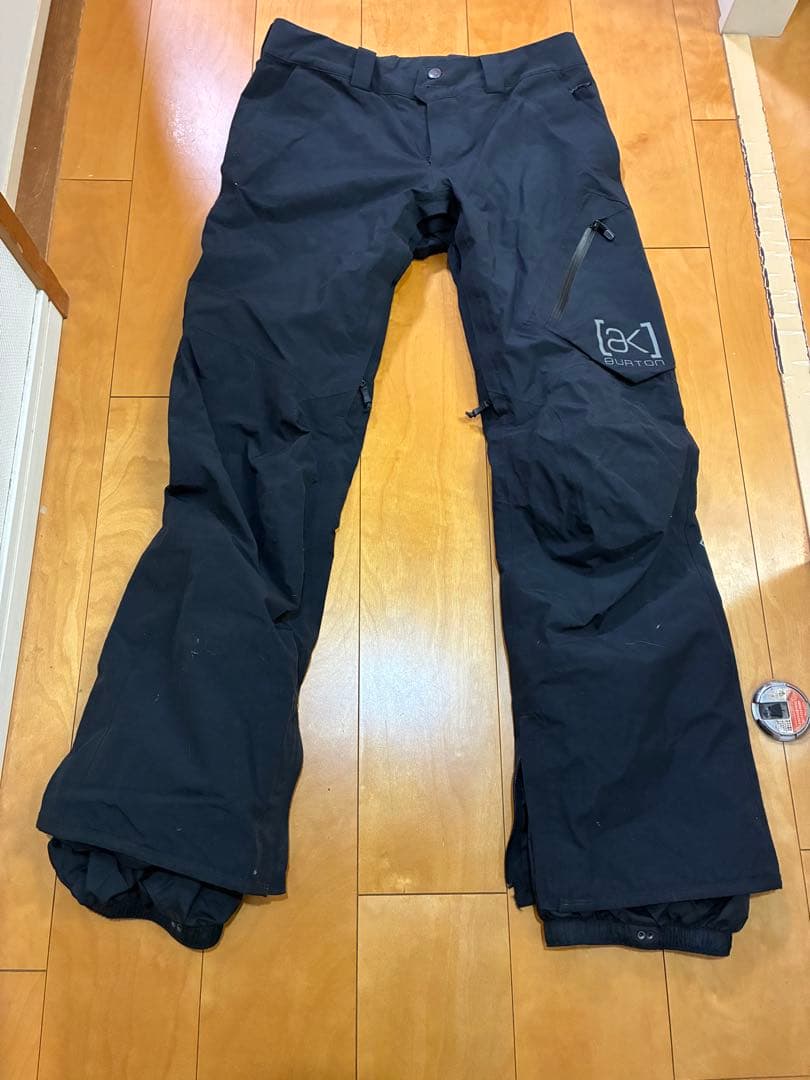 [ak] BURTON スノーボードウェアMサイズ、パンツＳサイズ　上下セット