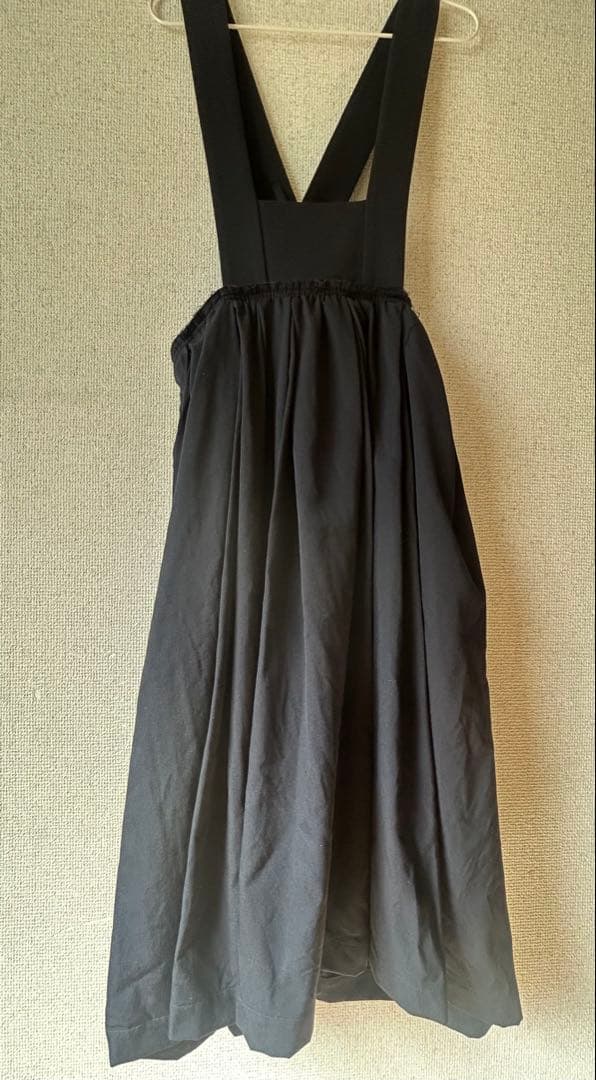 【定番人気】COMME des GARÇONS 吊りスカートSサイズネイビー