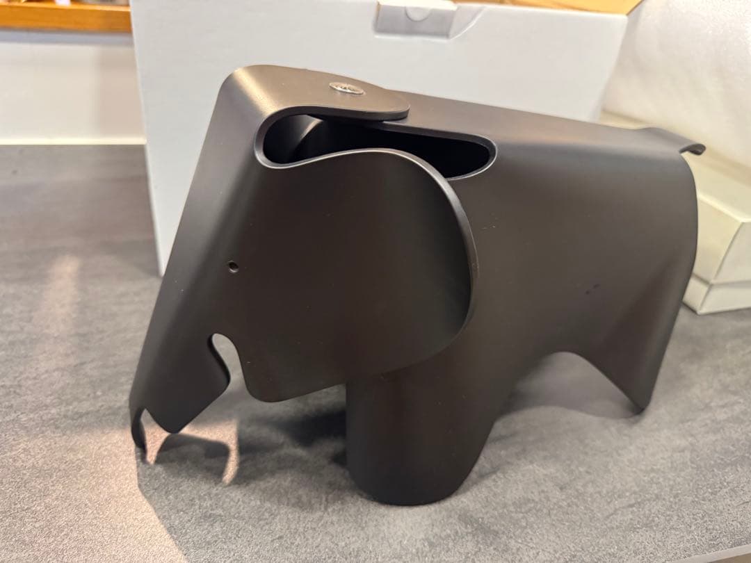 イームズエレファント　スモール　正規品