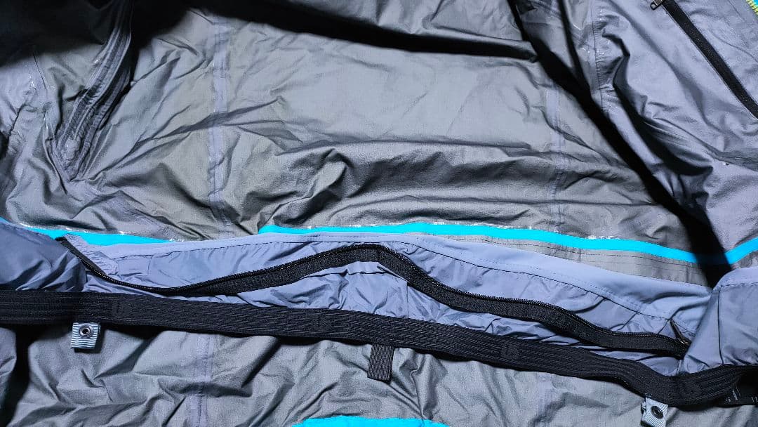 〔ak〕BURTON スノーボードウェア ゴアテックスプロ 高品質 バートン