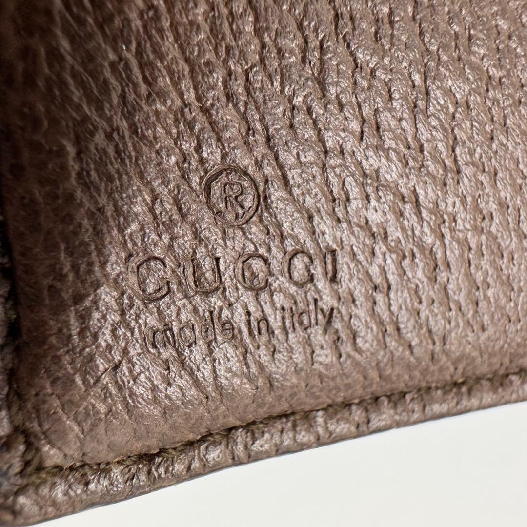 Gucci 二つ折り財布 GGスプリーム オフディア ウォレット シェリーライン