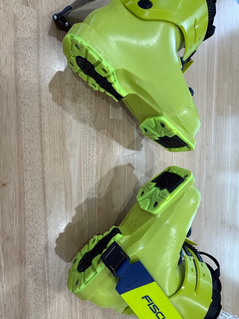 FISCHER　RC4 130 MV BOA VACUUM GW　25.5cm