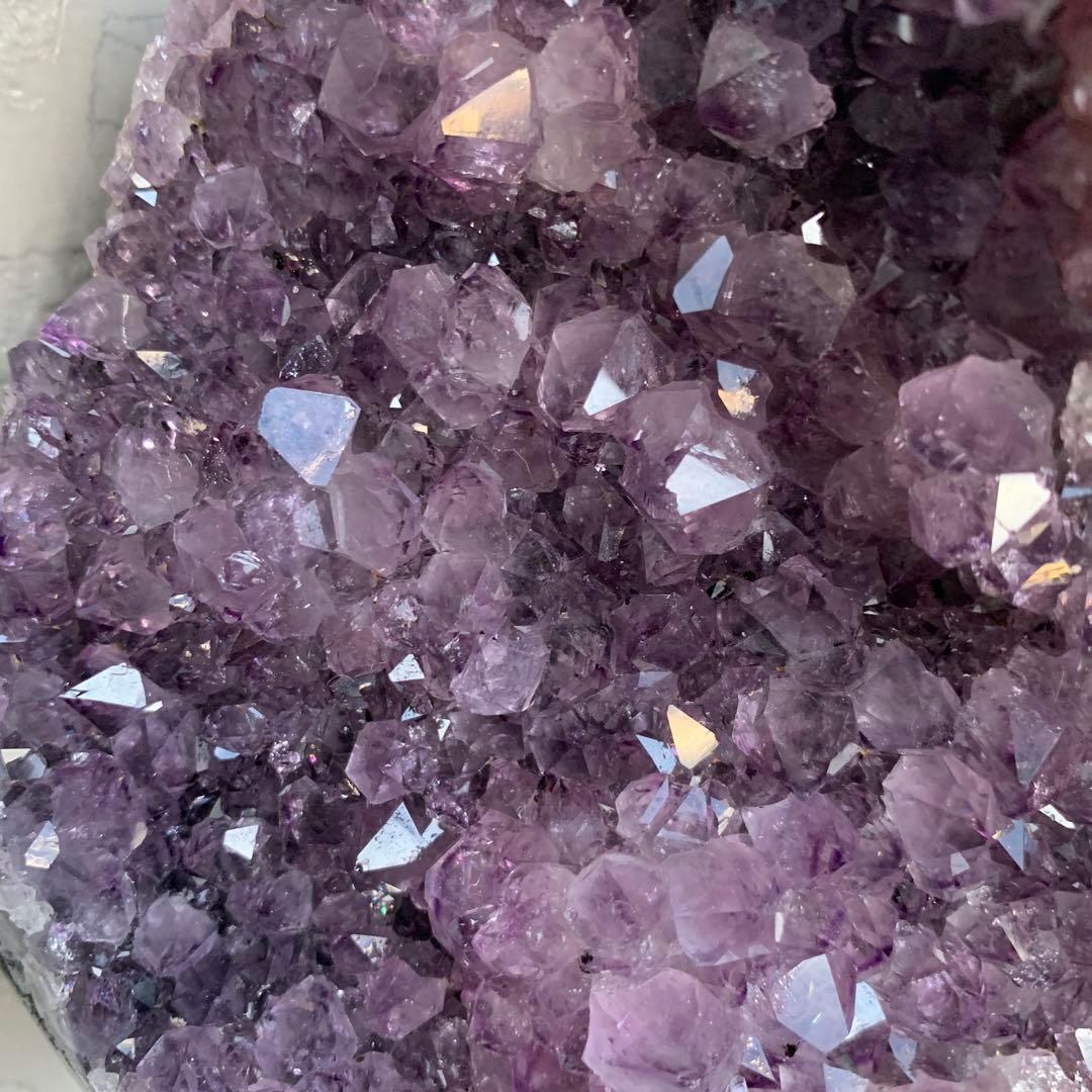 アメジストドーム約1.26kg アメジストクラスター　ジオード　セール価格特価！