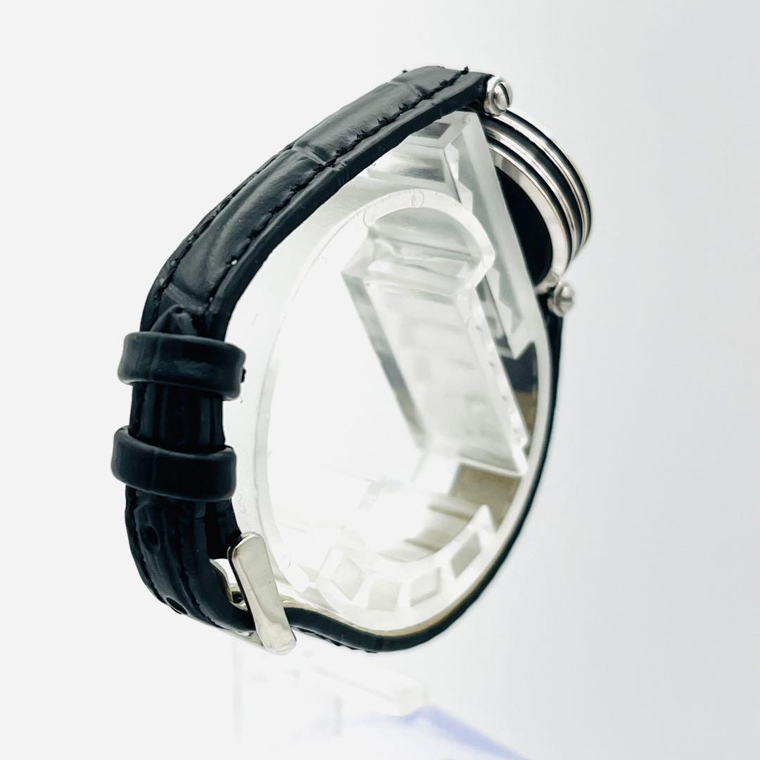 GUCCI ホワイト文字盤 ブラック革ベルト レディース時計