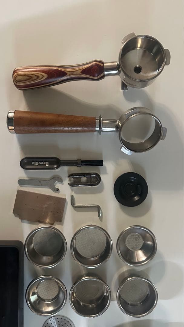 イタリア　【変圧器とグラインダー付き】Breville Barista