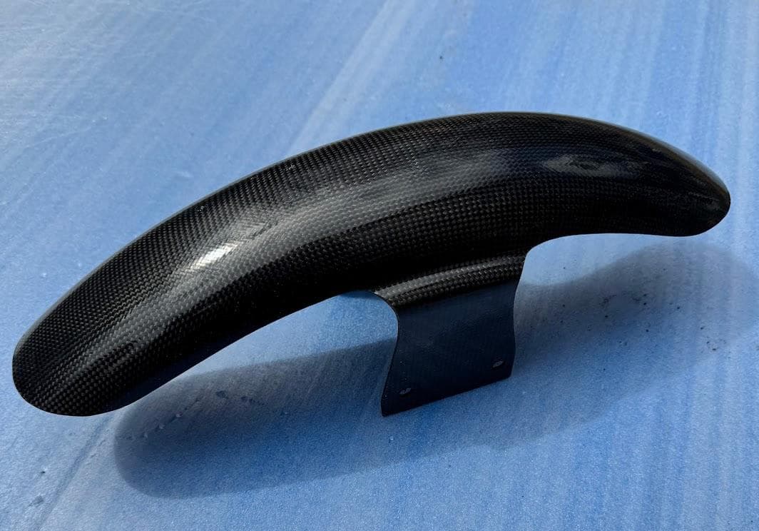 の*い様 SR400　フロント フェンダー カーボン　FRP製