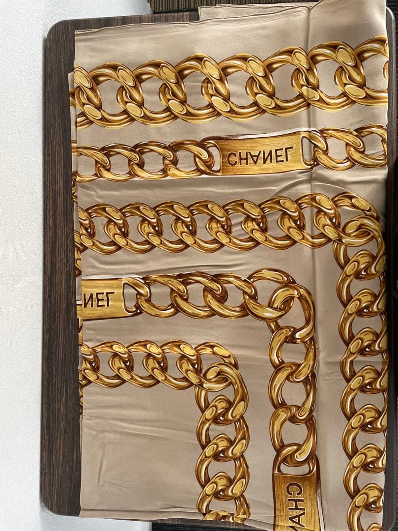 CHANEL シャネル スカーフ 超大判　チェーンスカーフ