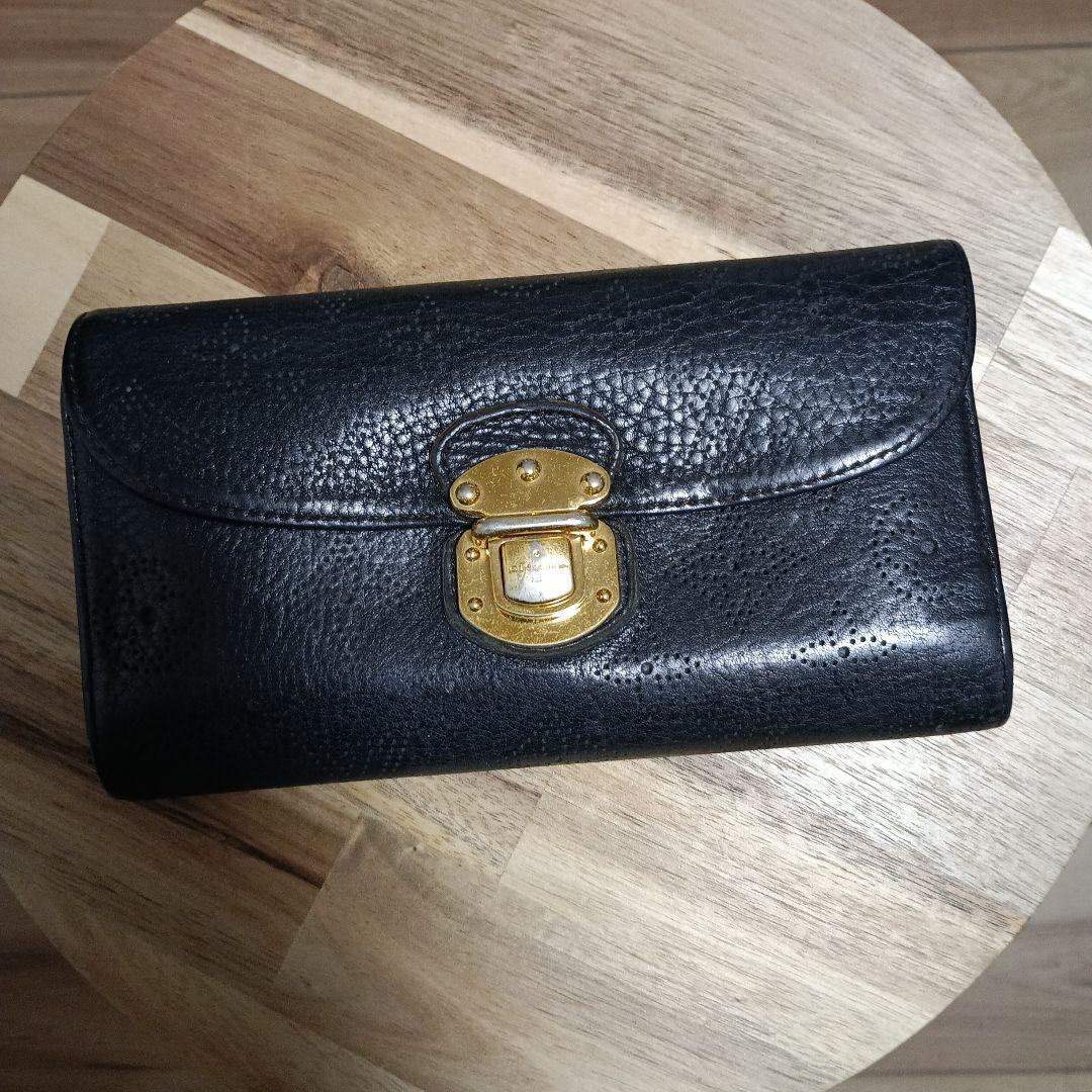 Louis Vuitton 黒レザー長財布 金具付き