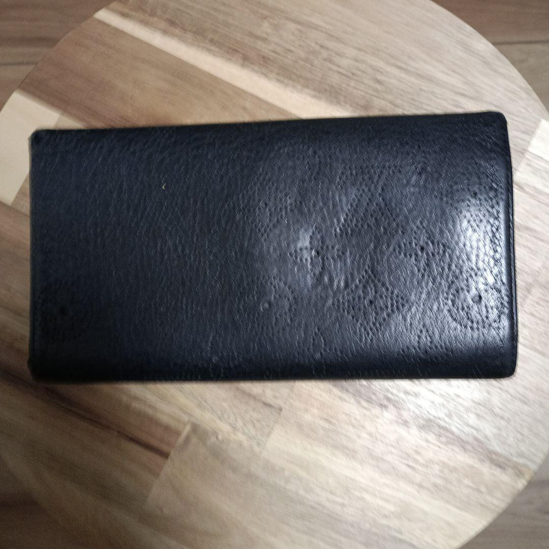 Louis Vuitton 黒レザー長財布 金具付き