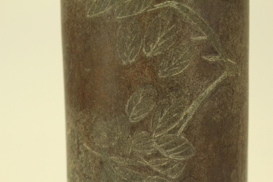 中国美術 朱泥 刻花鳥紋 在印 筒花瓶 骨董 時代物(HA528)