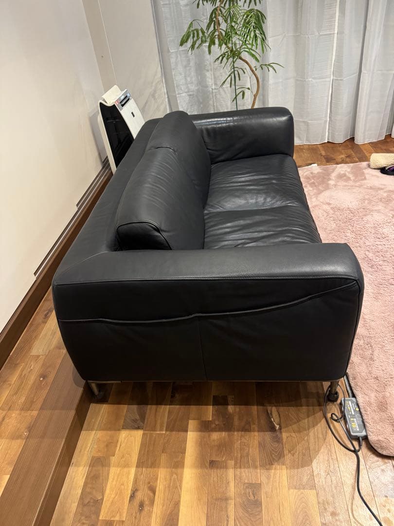 クラスティーナ 本革2.5人掛けソファ