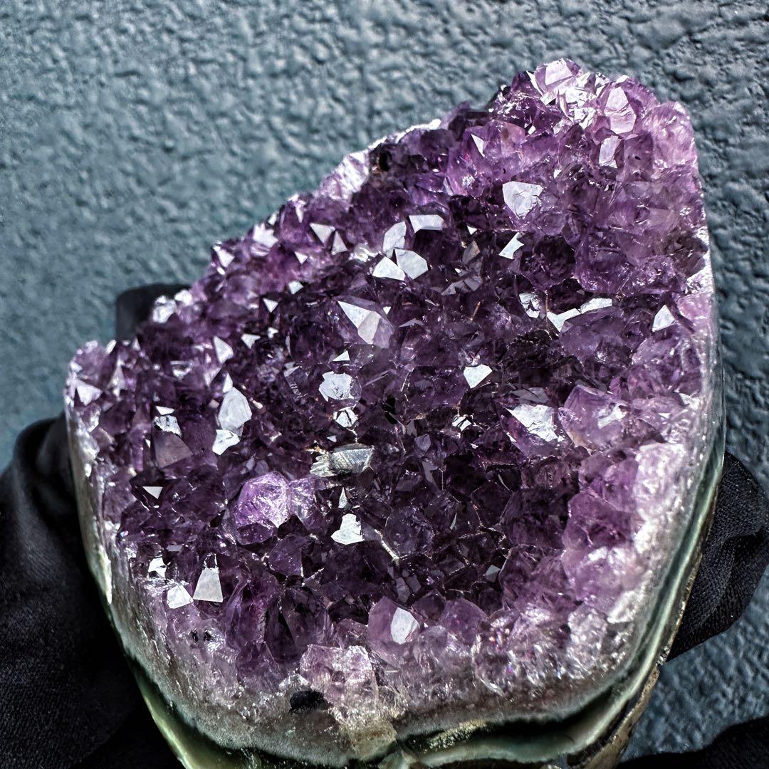 極上別格品❗濃紫の煌めきウルグアイ産☆レインボー☆アメジストクラスターA1346