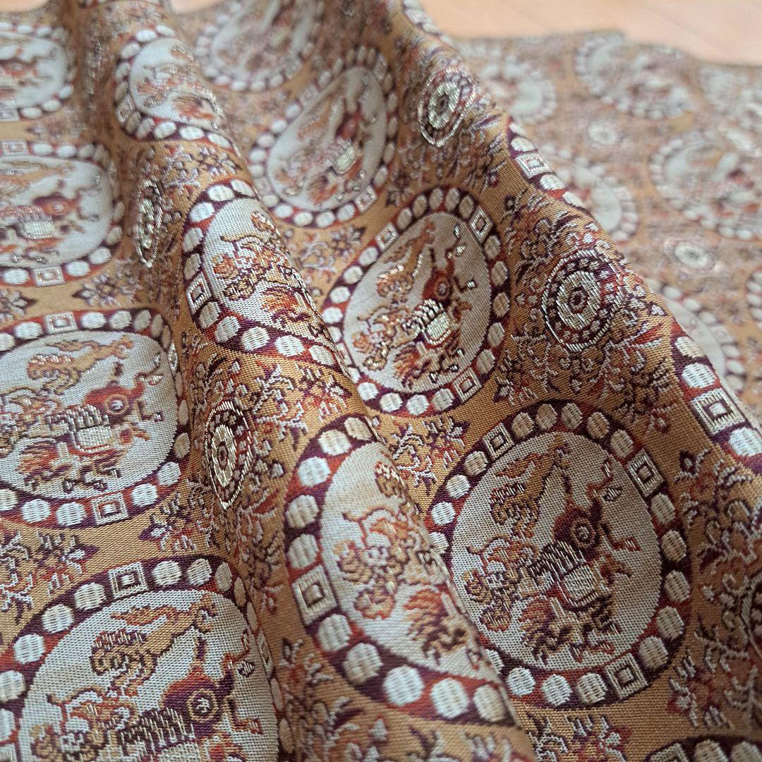 希少　未使用　法隆寺裂　西陣織　敷物　正絹　獅子狩文　テーブル センター