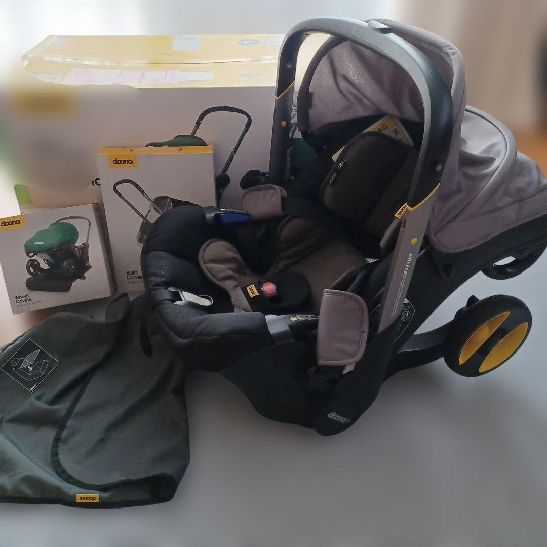ドゥーナベビーカー　グレー　箱つき