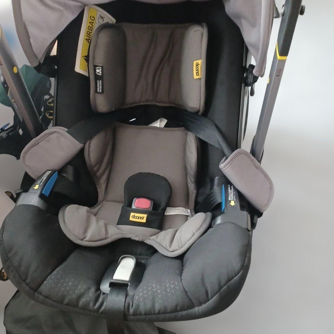 ドゥーナベビーカー　グレー　箱つき