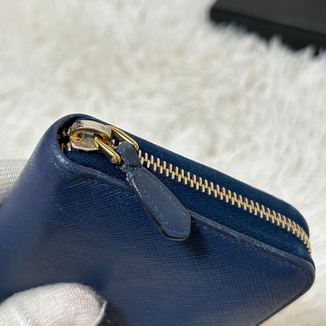 【美品✨人気/ラウンドジップ】プラダ　長財布　ブルー　レザー　証明カード付　男女