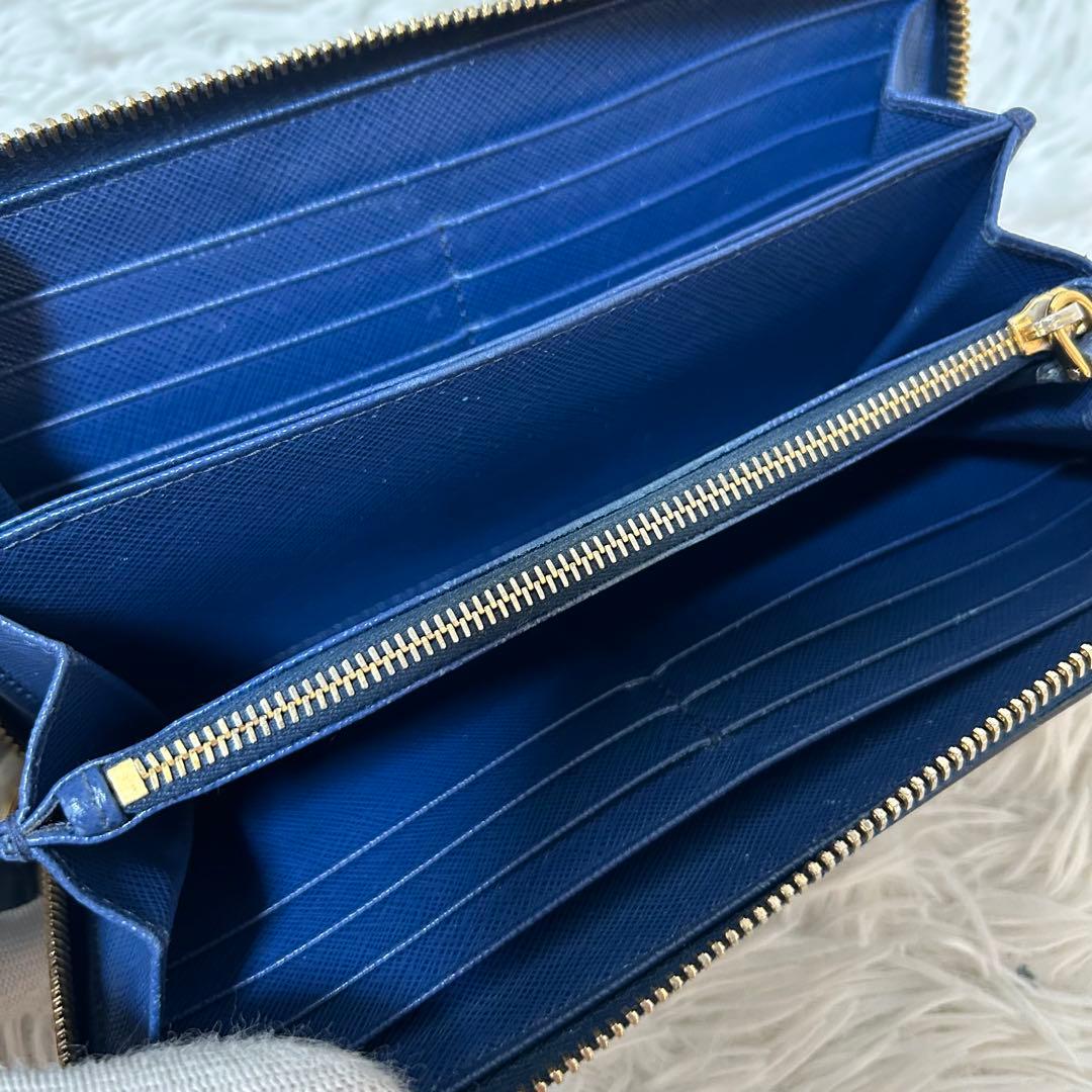 【美品✨人気/ラウンドジップ】プラダ　長財布　ブルー　レザー　証明カード付　男女