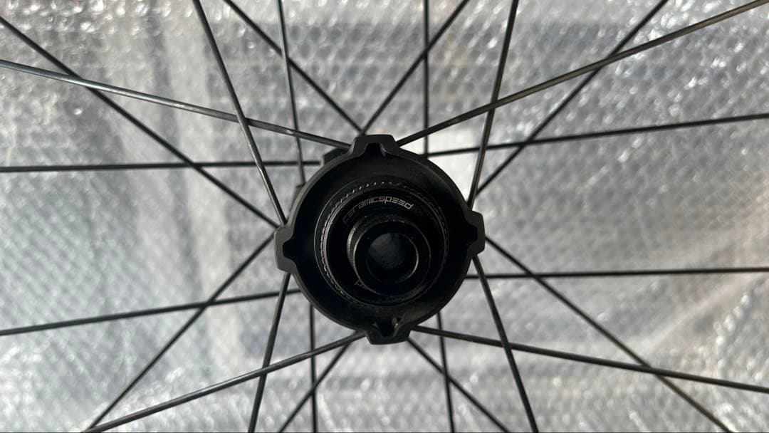 SCOPE R4 カーボンホイール前後セット 特別デカール仕様