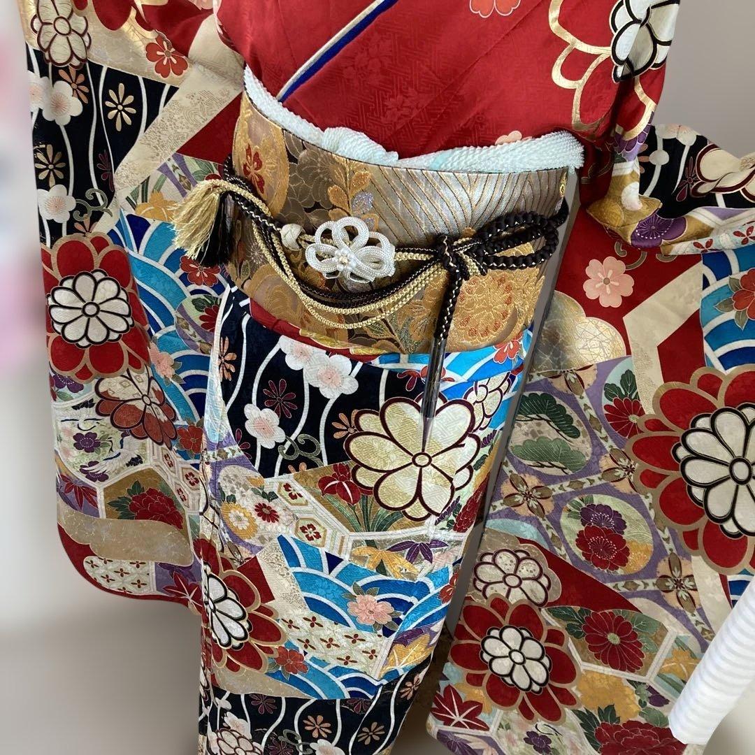 未使用に近い　豪華振袖フルセット　華やかな花柄　赤