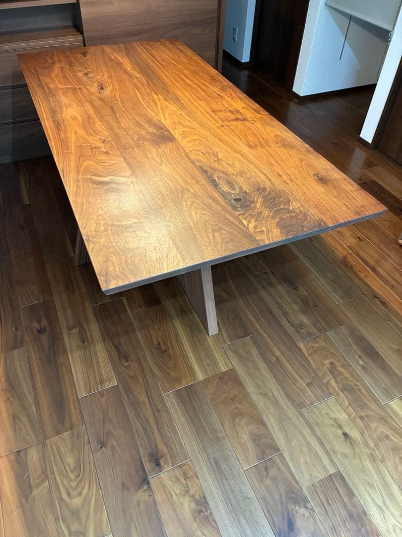 T*s様 カンディハウス　ハカマ　ソリッドテーブル