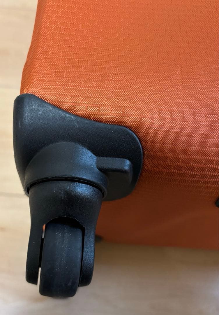 プロテカ　オレンジ キャリーケース 4輪 前面ポケット付き