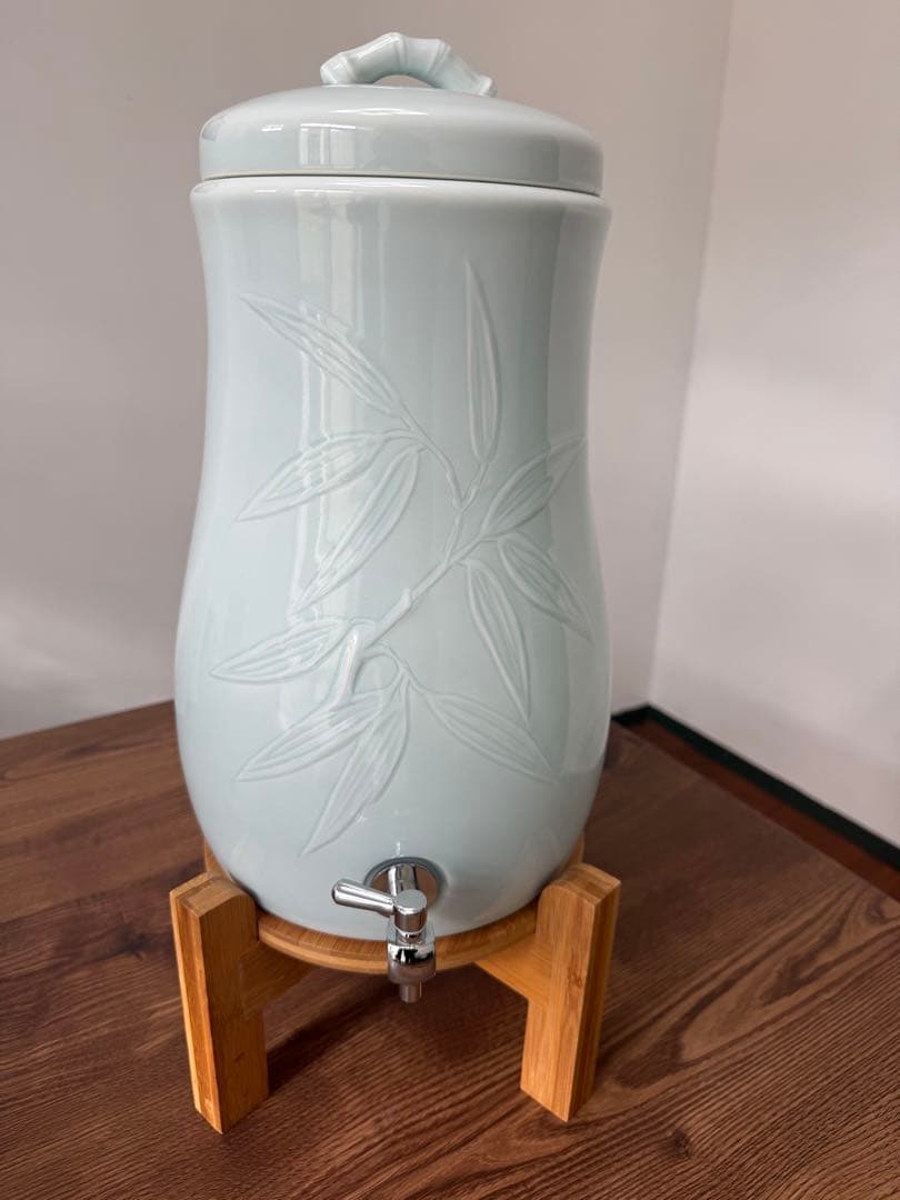 値下げ　完売品　セラミック製陶器浄水器 百年のしずく 青磁笹 3L 未使用品