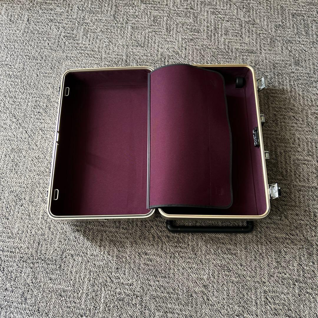 専用 Zero Halliburton ゼロハリバートン ゼローラー