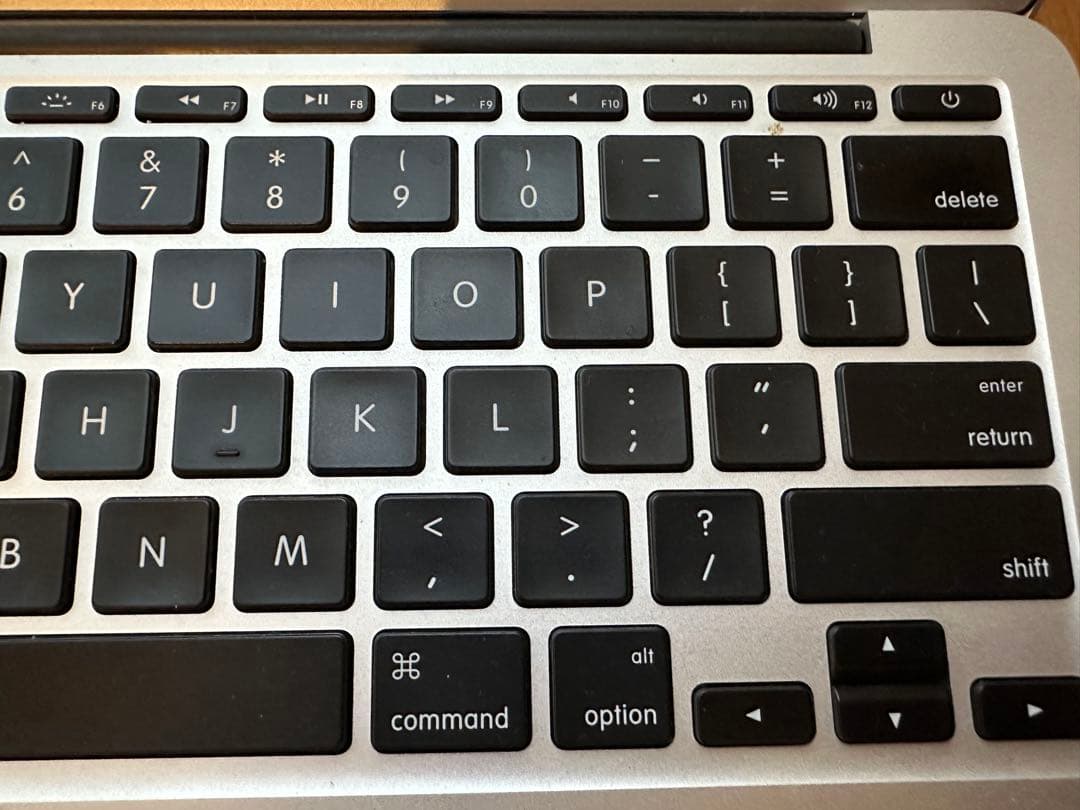 Apple MacBook Air シルバー