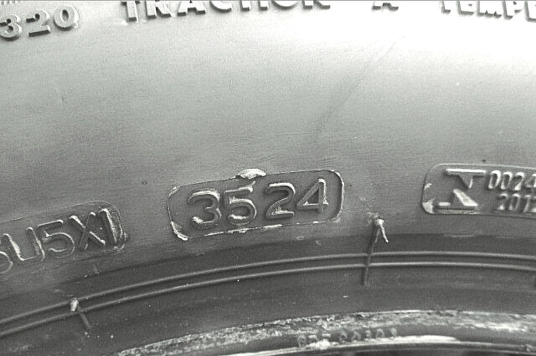 (中古) ブリヂストン トランザ T005 MO 255/45R19 タイヤ2本