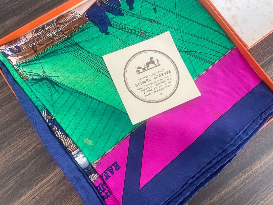 HERMES エルメス スカーフ カレ90 疾風 RAFALES シルク