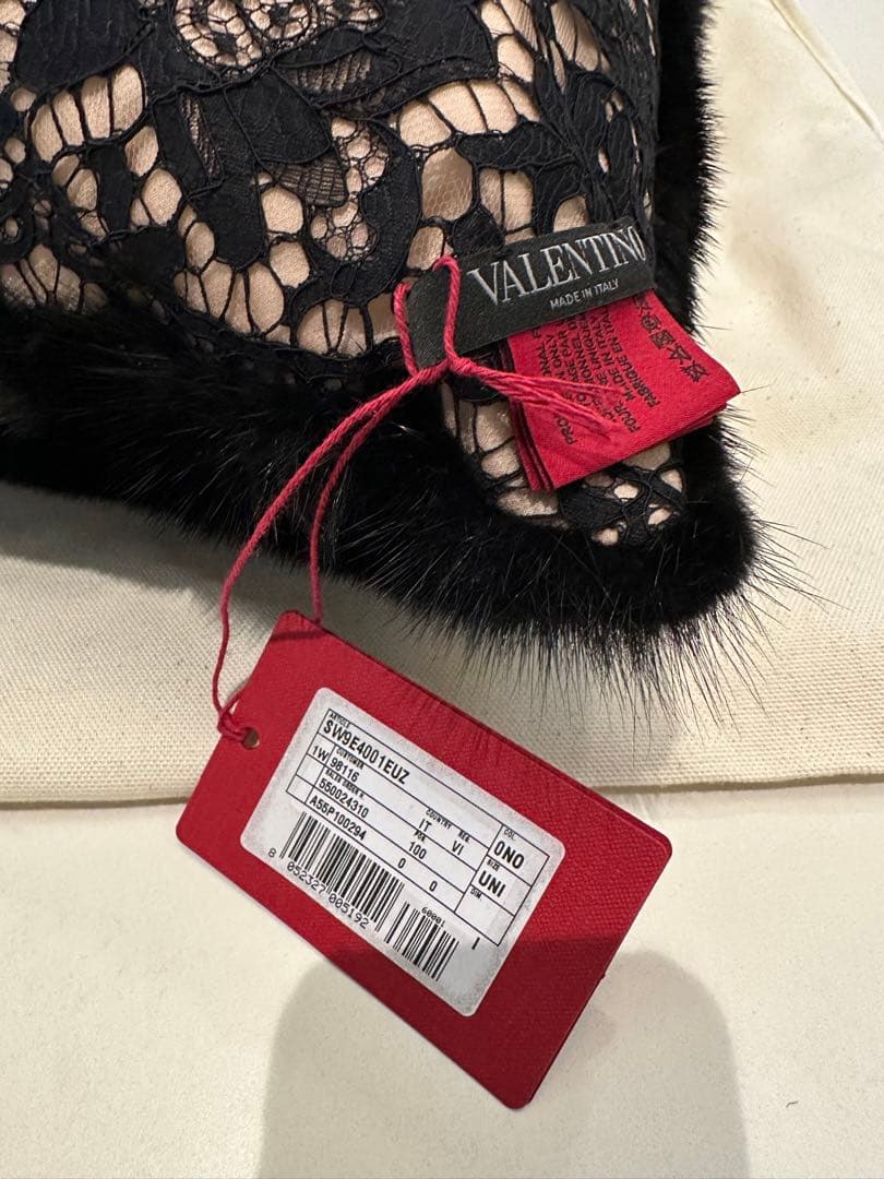 VALENTINO ミンクファークッション　ベビーレース