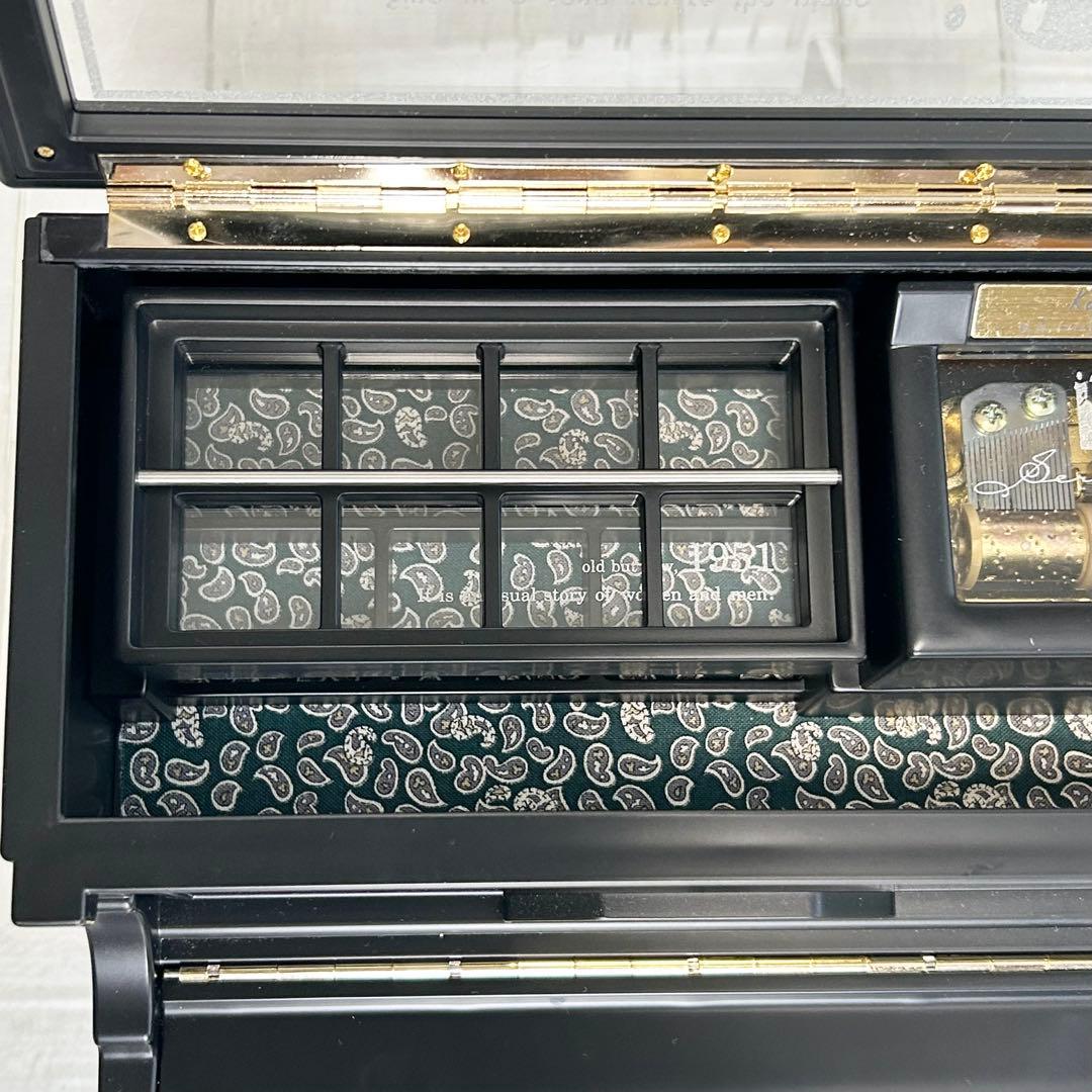 Sankyo製ピアノ型オルゴール付きジュエリーボックス【曲：乾杯】