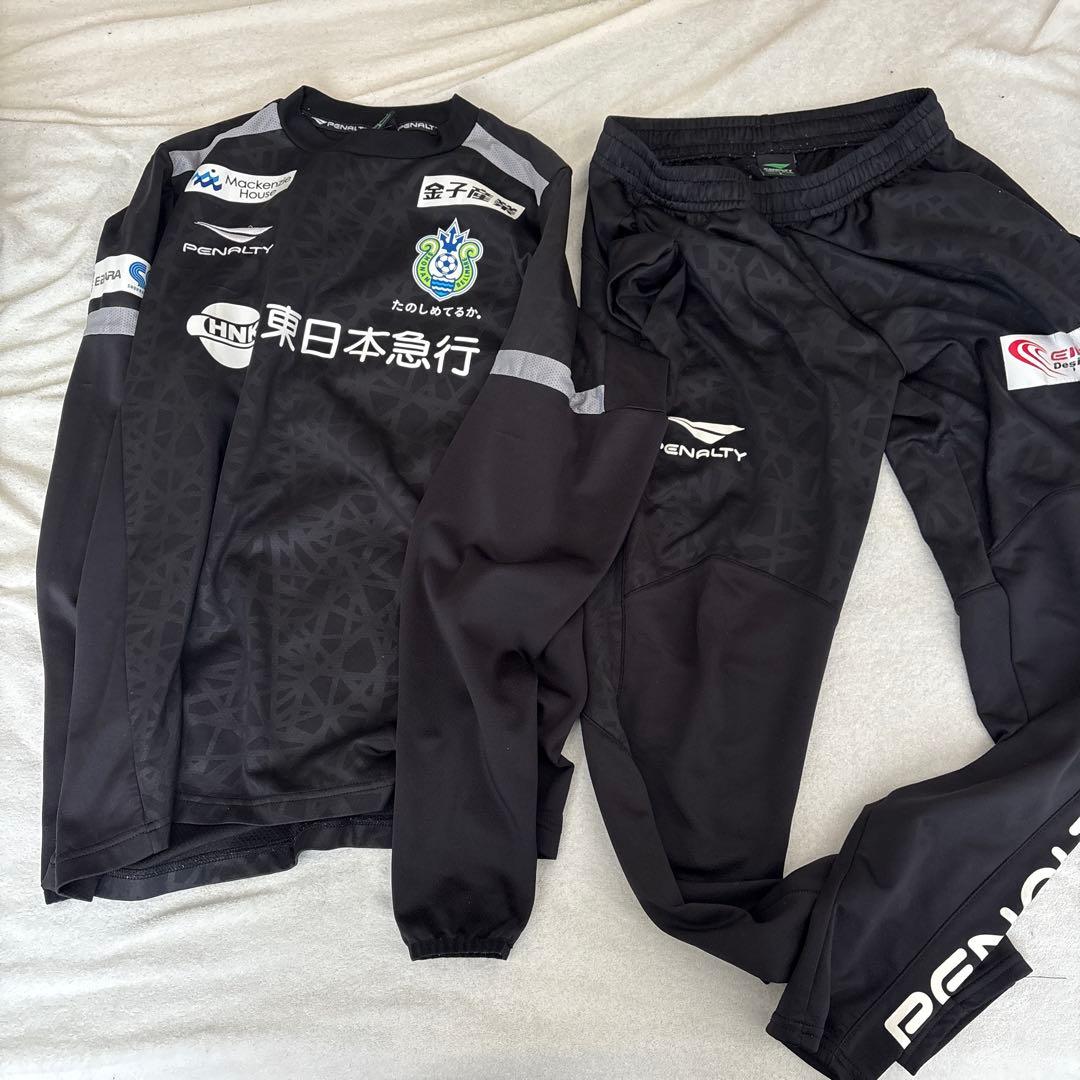 湘南ベルマーレ　Penalty 黒ジャージ スタッフ着用ウェア　上下