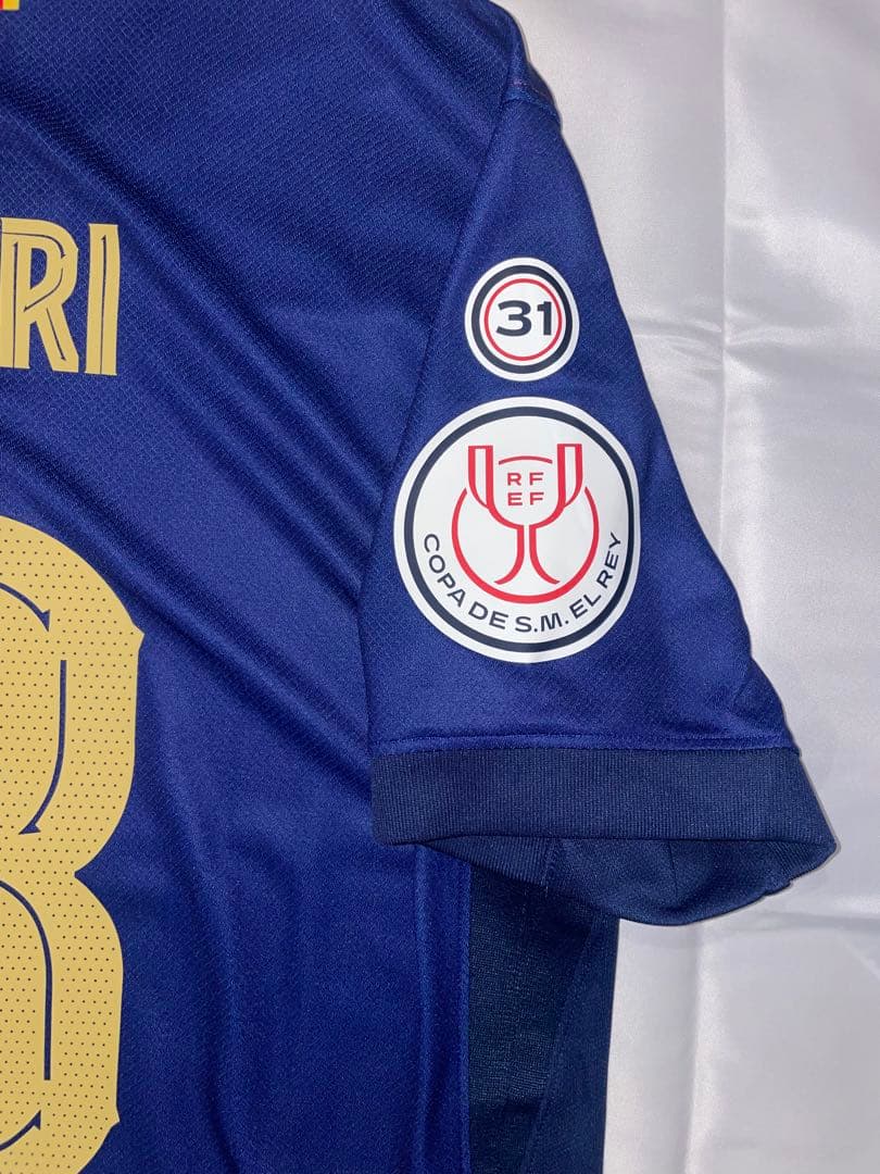 ペドリ　バルセロナ24/25ホーム　背番号8 正規品