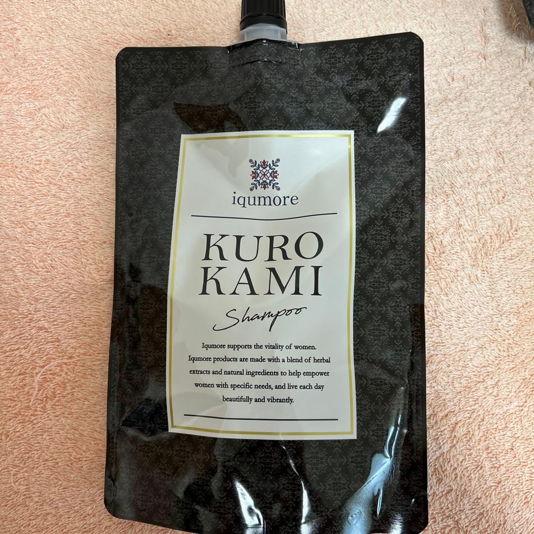 iqumore KURO KAMI Shampoo 400ml 4個セット