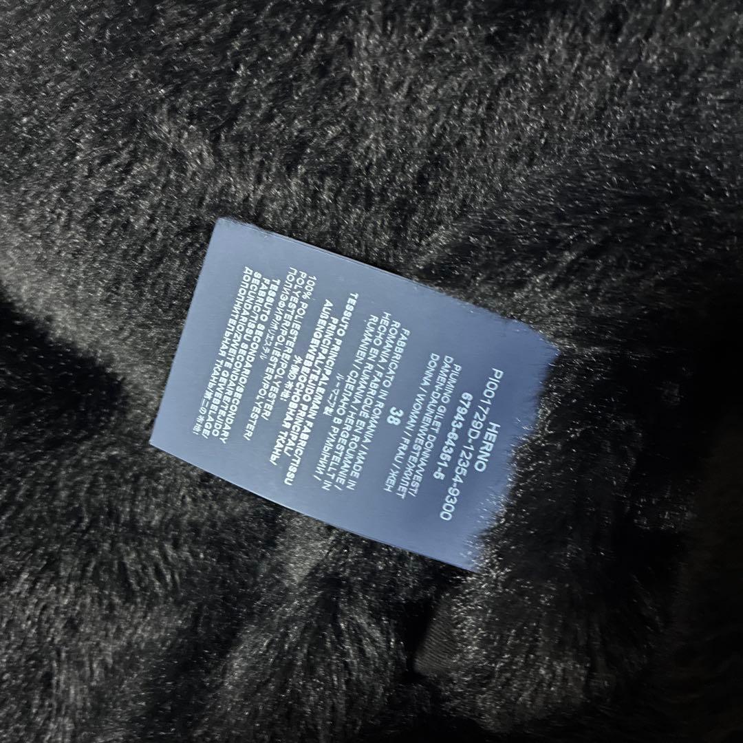 HERNO ブラック エコファーベスト　おしゃれ！梅田阪急店購入！完売　ブラック