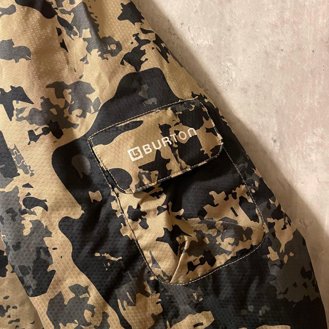 Burtonバートンスキーウェアスノーボードジャケットパーカーカモ総柄黒ブラック