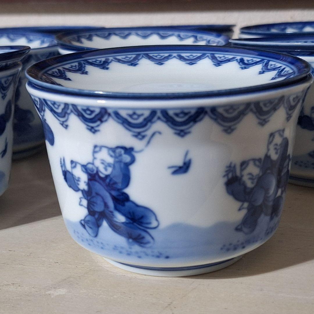 有田焼　鍋島焼　華山　蓋付き　小鉢　陶器　藍色染　付三人唐子柄　ヴィンテージ