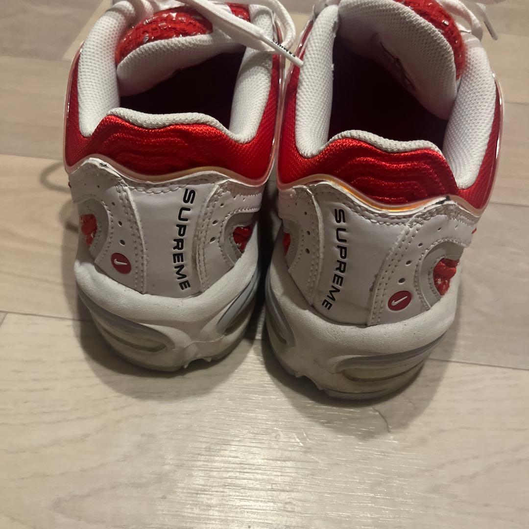 Supreme × Nike Air Max Tailwind 4 \"Red\"