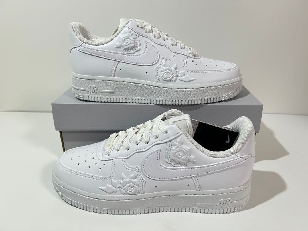 【新品】24cm NIKE WMNS エアフォース1 '07 \"ホワイトローズ\"