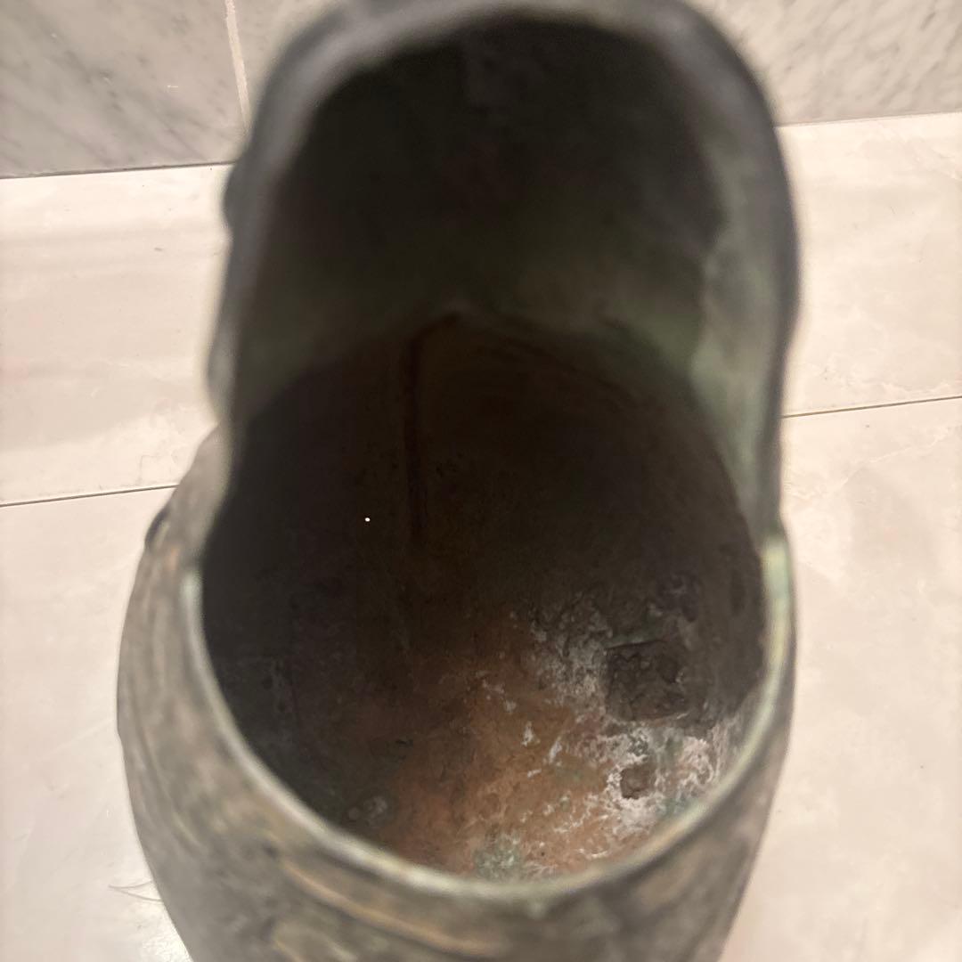 Kohaku中国体に施された幾何学模様が芸術的で高級感のある鳥とオリエンタル鳥