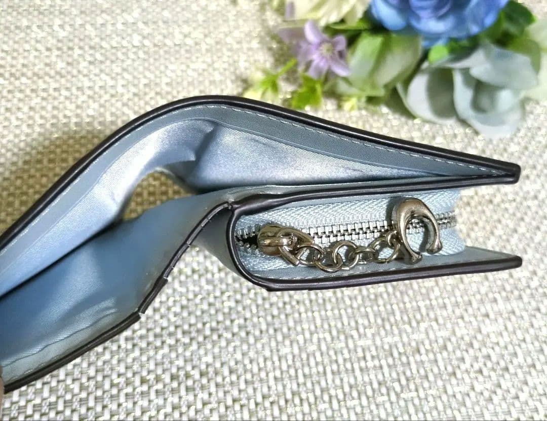 COACH グリーン 花柄 折財布 パス入れあり　美品✨️