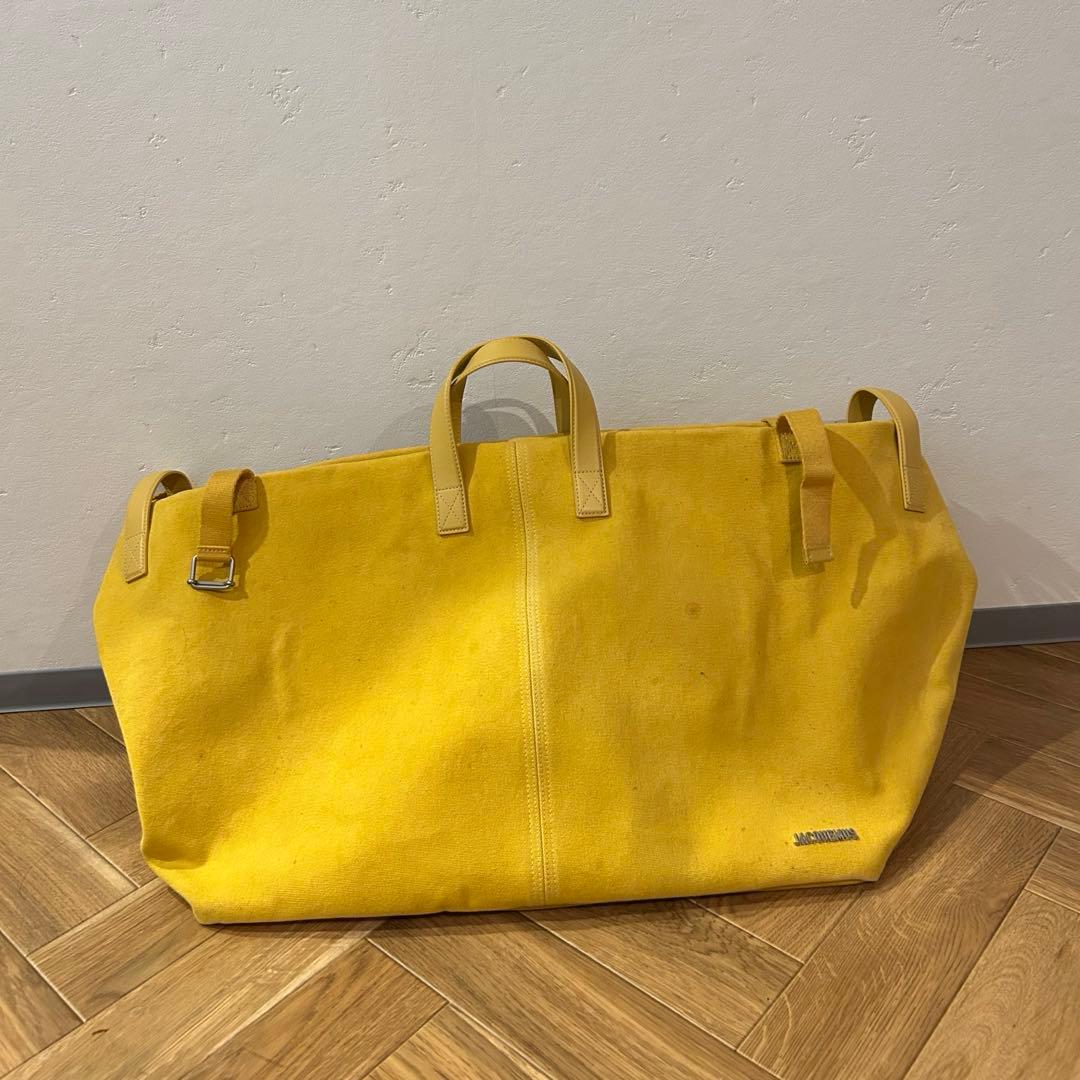 Jacquemus イエロー トラベルバッグ