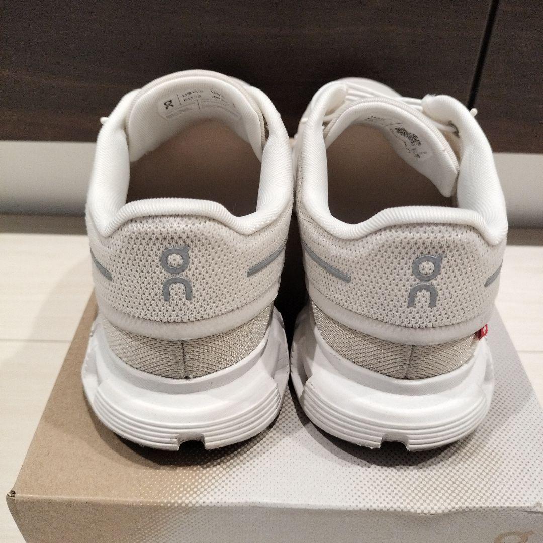 【美品】Onスニーカー cloud6 Pearl/White 25cm