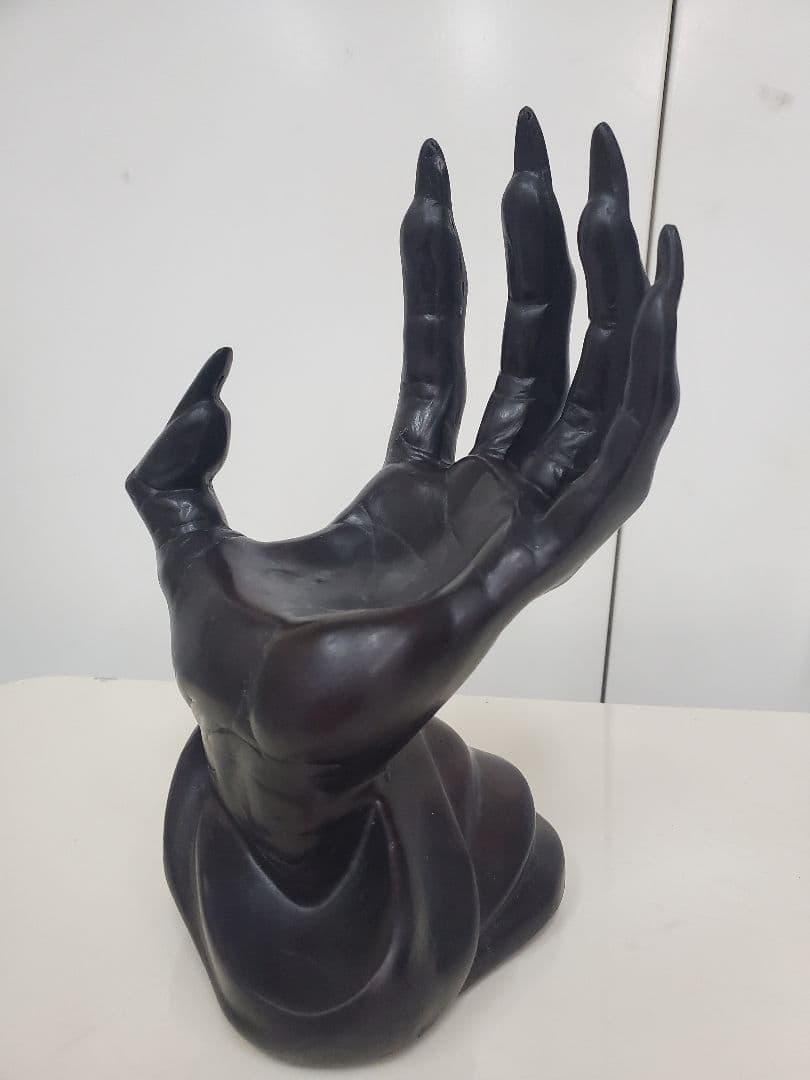 悪魔の手　devil's hand 彫刻オブジェ　ディスプレイ