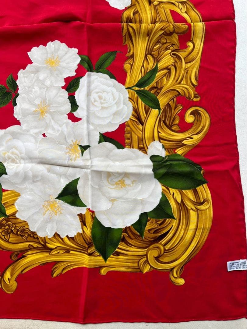 【新品未使用】CHANEL シャネル カメリア モチーフ　シルク　スカーフ