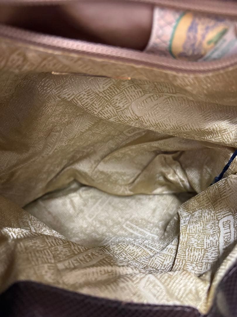 BOTTEGA VENETA（ボッテガ ヴェネタ） レオパード ミニリュック