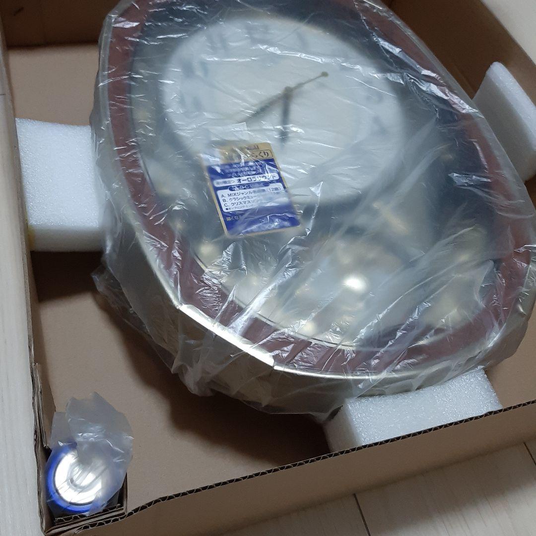 新品未使用 リズム時計 スモールワールド　電波からくり時計　掛け時計　30曲収録